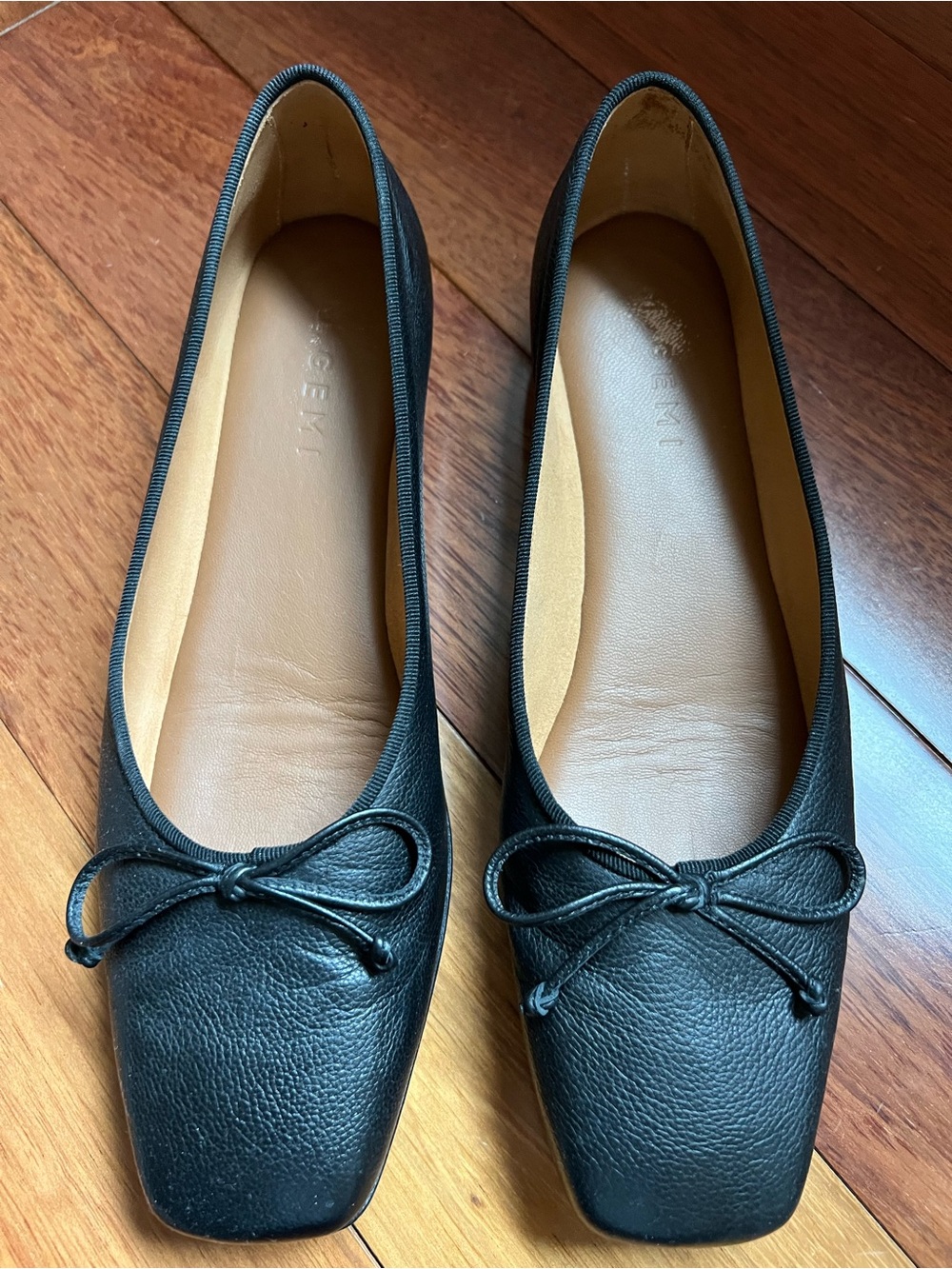 Black Leather Square-Toe Ballet Flats with Bow
